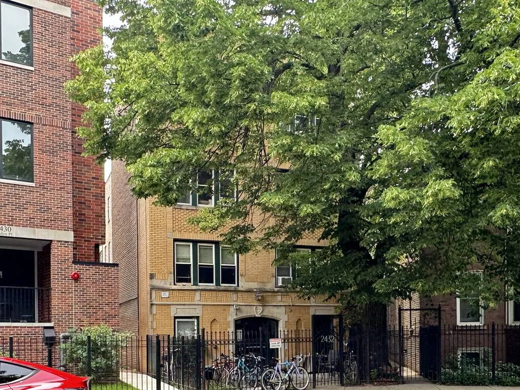 2432 N Linden Pl, , 60647, USA 60647-unit#305-Chicago-IL