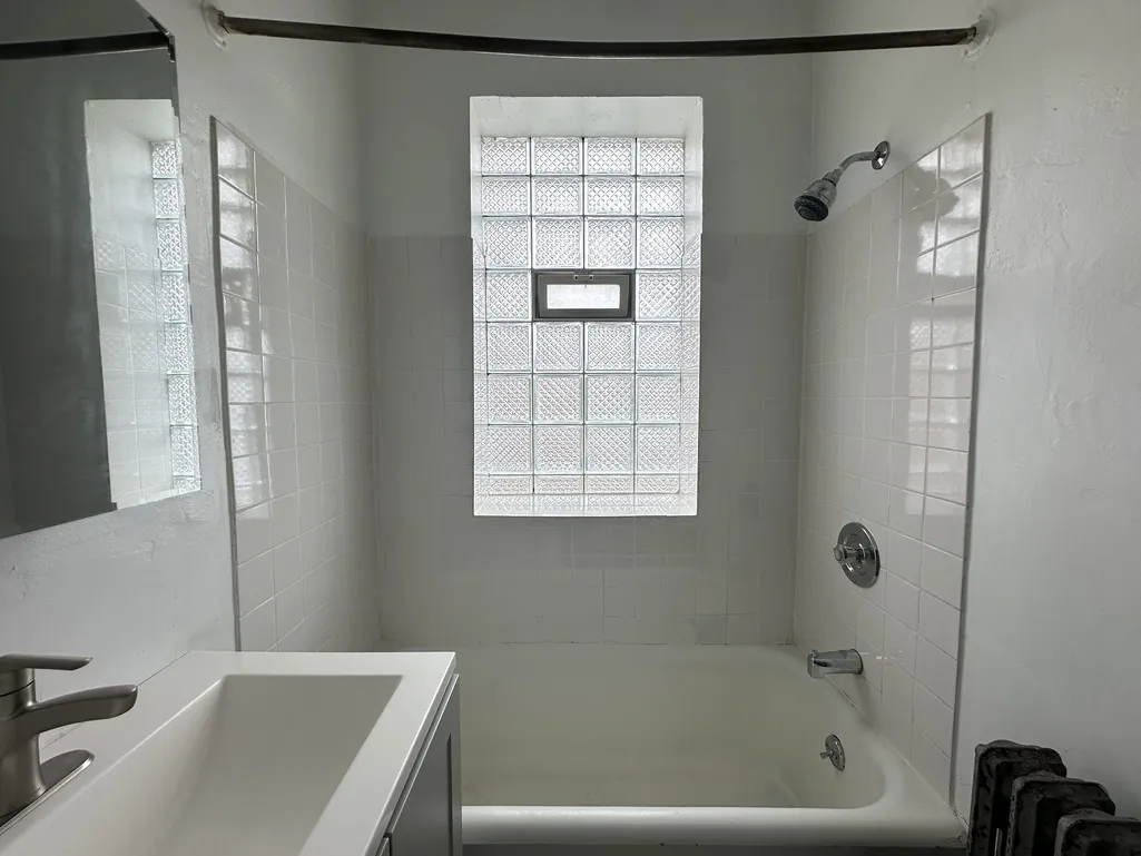 2432 N Linden Pl, , 60647, USA 60647-unit#305-Chicago-IL