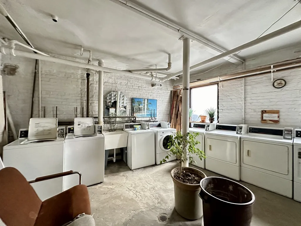 2432 N Linden Pl, , 60647, USA 60647-unit#305-Chicago-IL