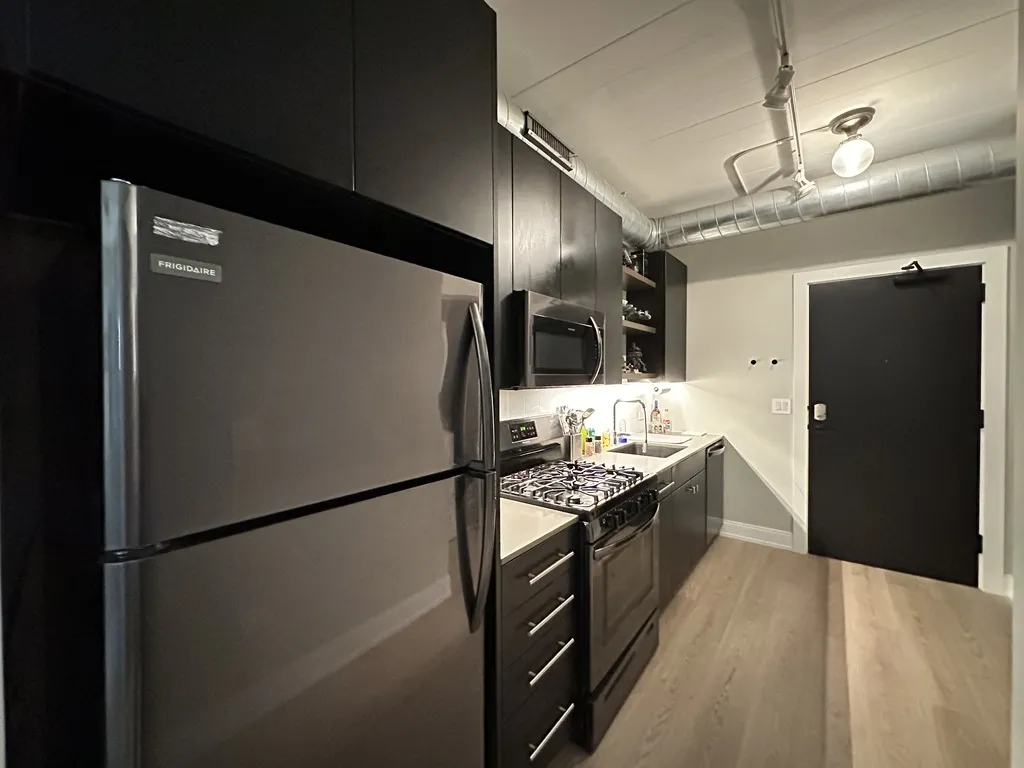 941 W Belmont Ave, , 60657, USA 60657-unit#406-Chicago-IL