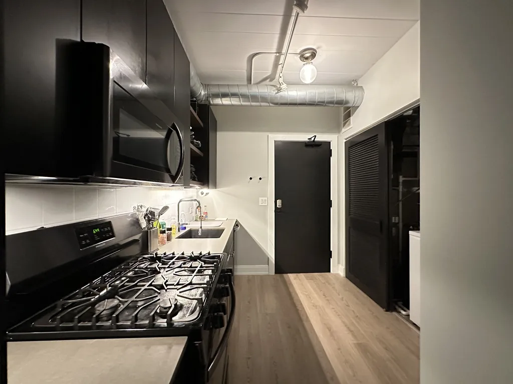 941 W Belmont Ave, , 60657, USA 60657-unit#406-Chicago-IL