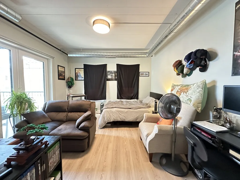 941 W Belmont Ave, , 60657, USA 60657-unit#406-Chicago-IL