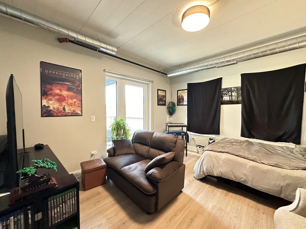 941 W Belmont Ave, , 60657, USA 60657-unit#406-Chicago-IL