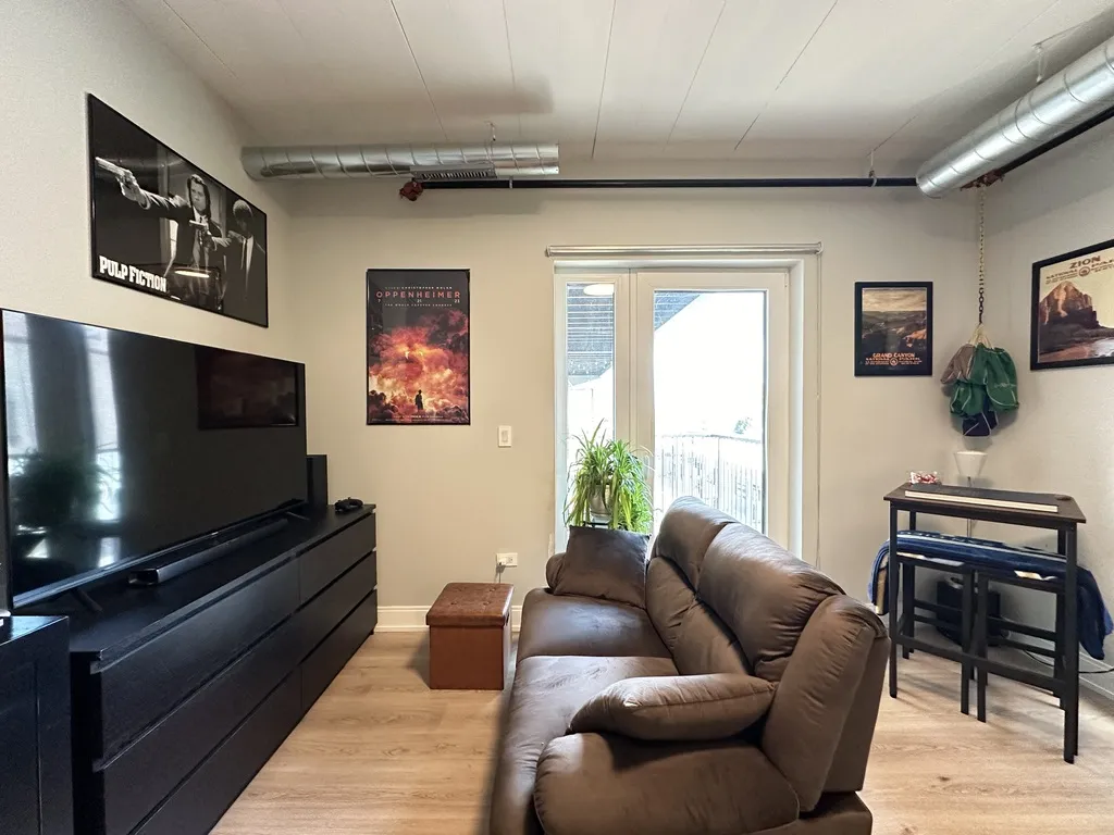 941 W Belmont Ave, , 60657, USA 60657-unit#406-Chicago-IL