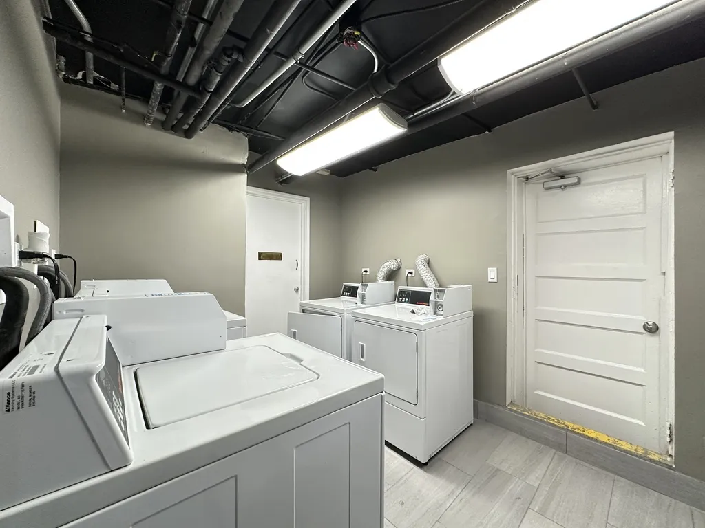 1214 W Rosemont Ave, ,  60660, USA 60660-unit#3-Chicago-IL