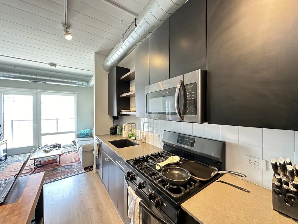 941 W Belmont Ave, ,  60657, USA 60657-unit#603-Chicago-IL
