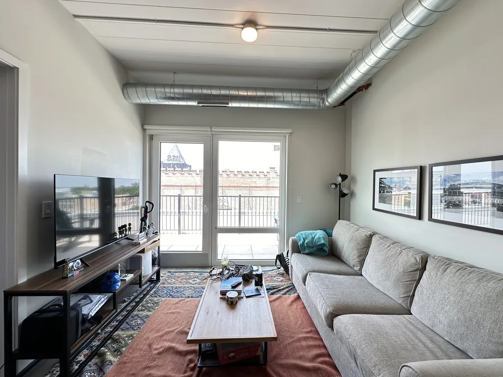 941 W Belmont Ave, ,  60657, USA 60657-unit#603-Chicago-IL