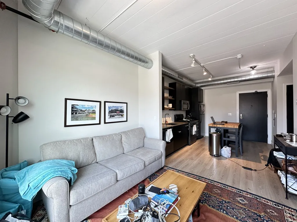 941 W Belmont Ave, ,  60657, USA 60657-unit#603-Chicago-IL