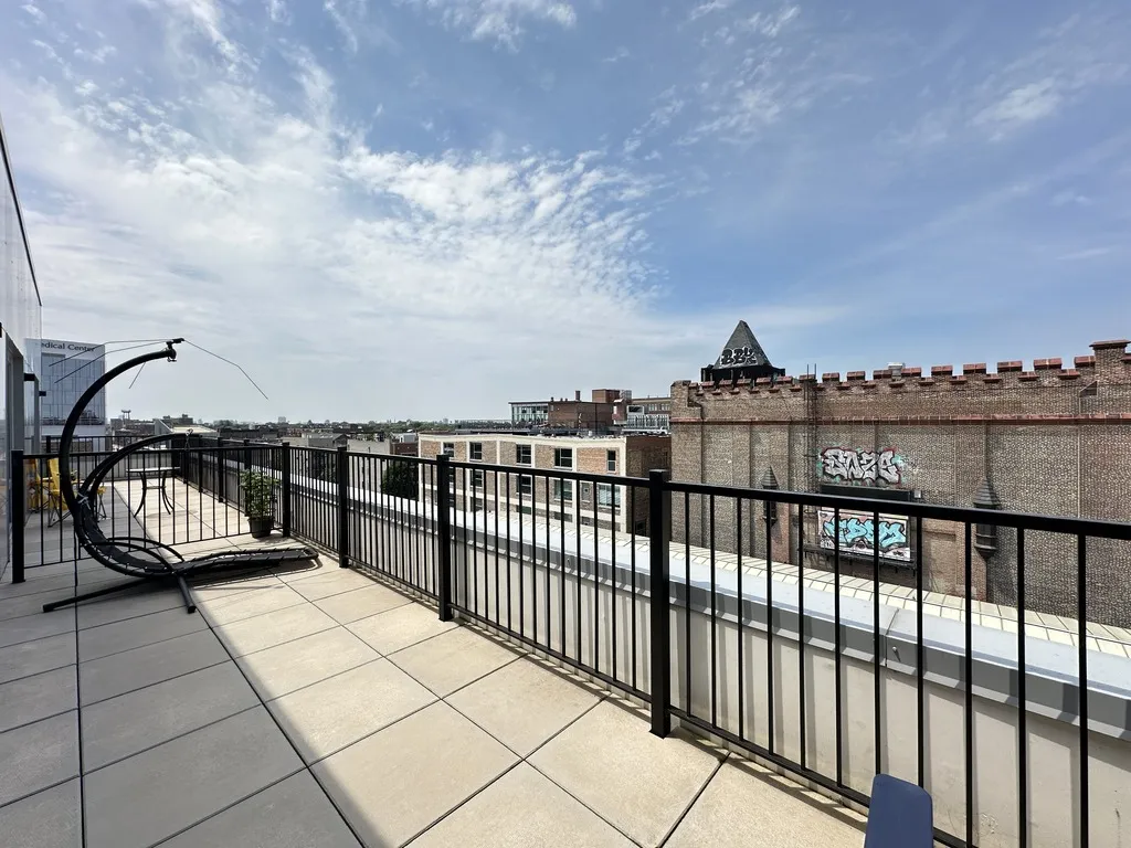 941 W Belmont Ave, ,  60657, USA 60657-unit#603-Chicago-IL