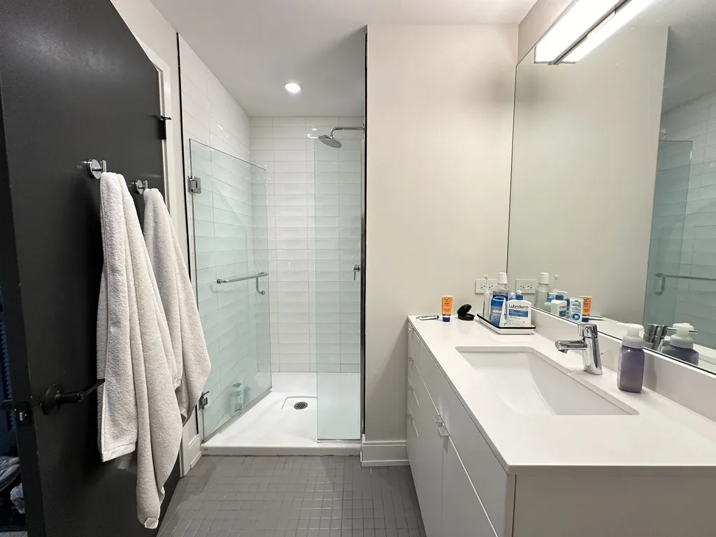 941 W Belmont Ave, ,  60657, USA 60657-unit#603-Chicago-IL