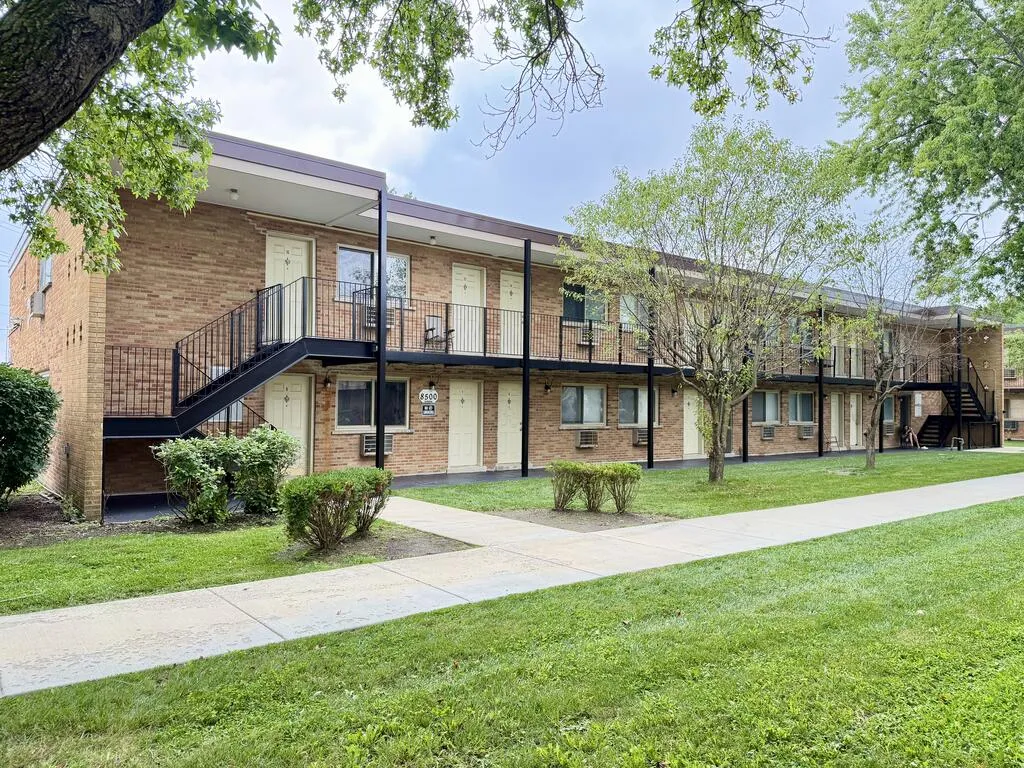 8500 Waukegan Rd, Morton Grove, 60053, USA 60053-unit#12-Chicago-IL