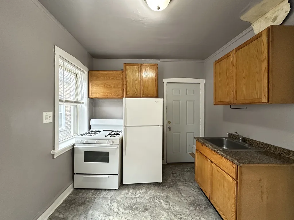 4031 W Melrose St, , 60641, USA 60641-unit#3S-Chicago-IL