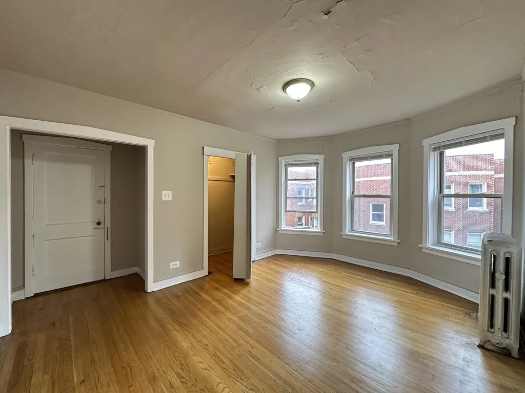 4031 W Melrose St, , 60641, USA 60641-unit#3S-Chicago-IL