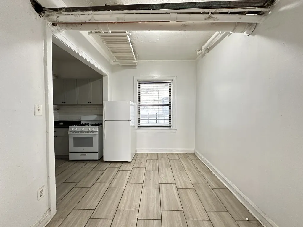 1321 W Estes Ave, ,  60626, USA 60626-unit#49-Chicago-IL