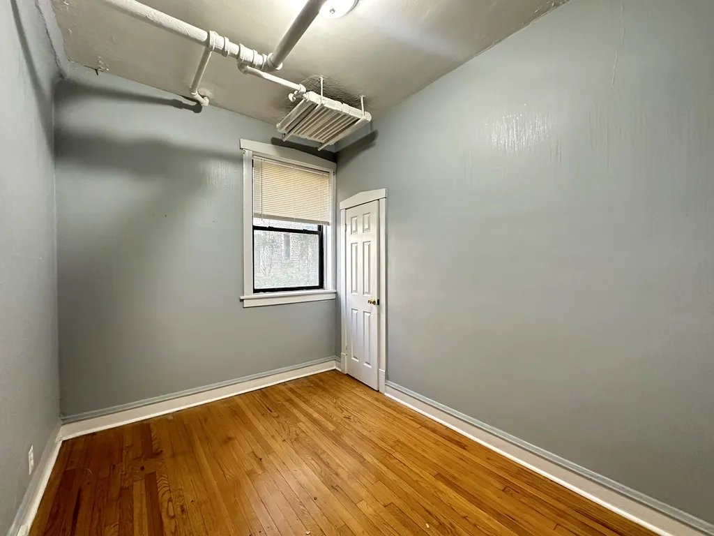 1321 W Estes Ave, ,  60626, USA 60626-unit#49-Chicago-IL