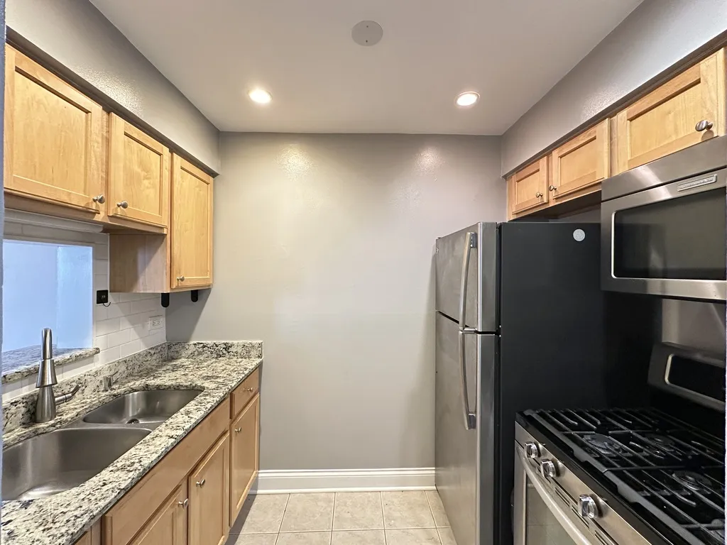 663 W Grace St, , 60613, USA 60613-unit#504-Chicago-IL