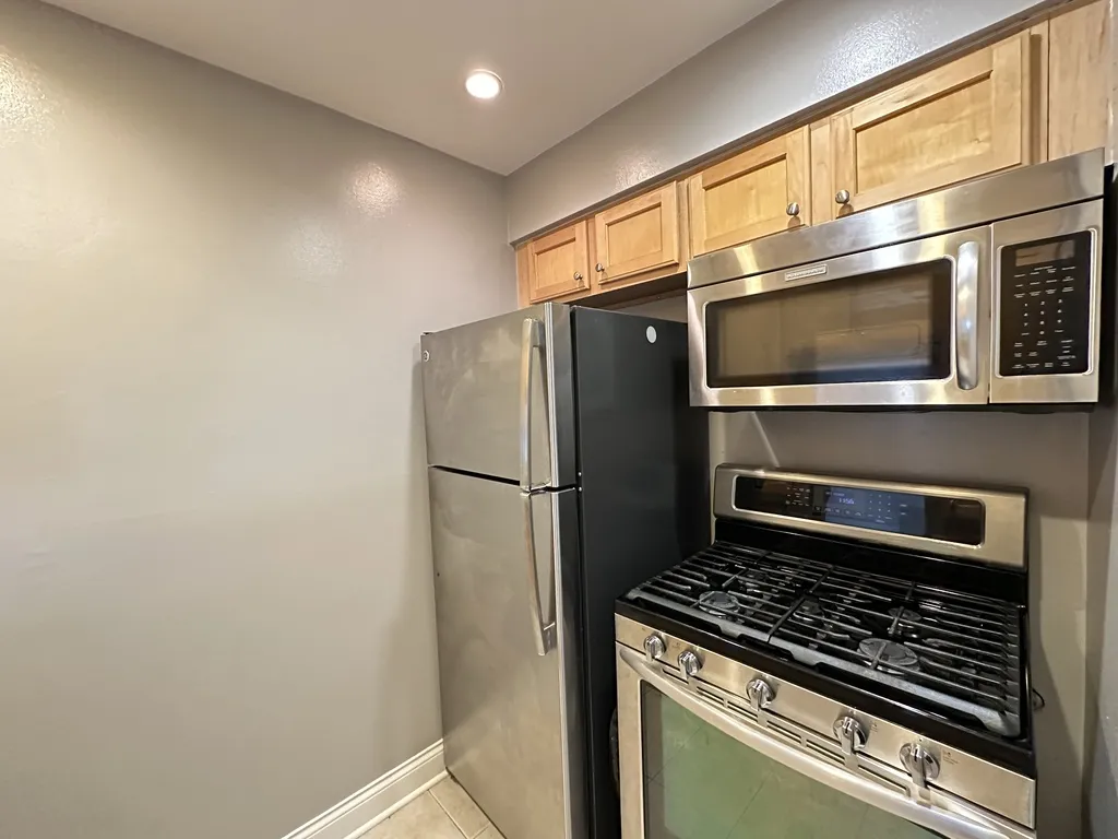 663 W Grace St, , 60613, USA 60613-unit#504-Chicago-IL