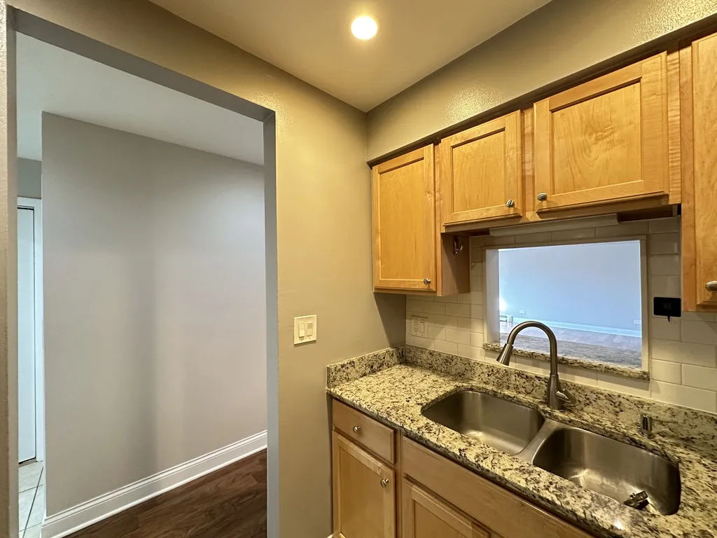 663 W Grace St, , 60613, USA 60613-unit#504-Chicago-IL