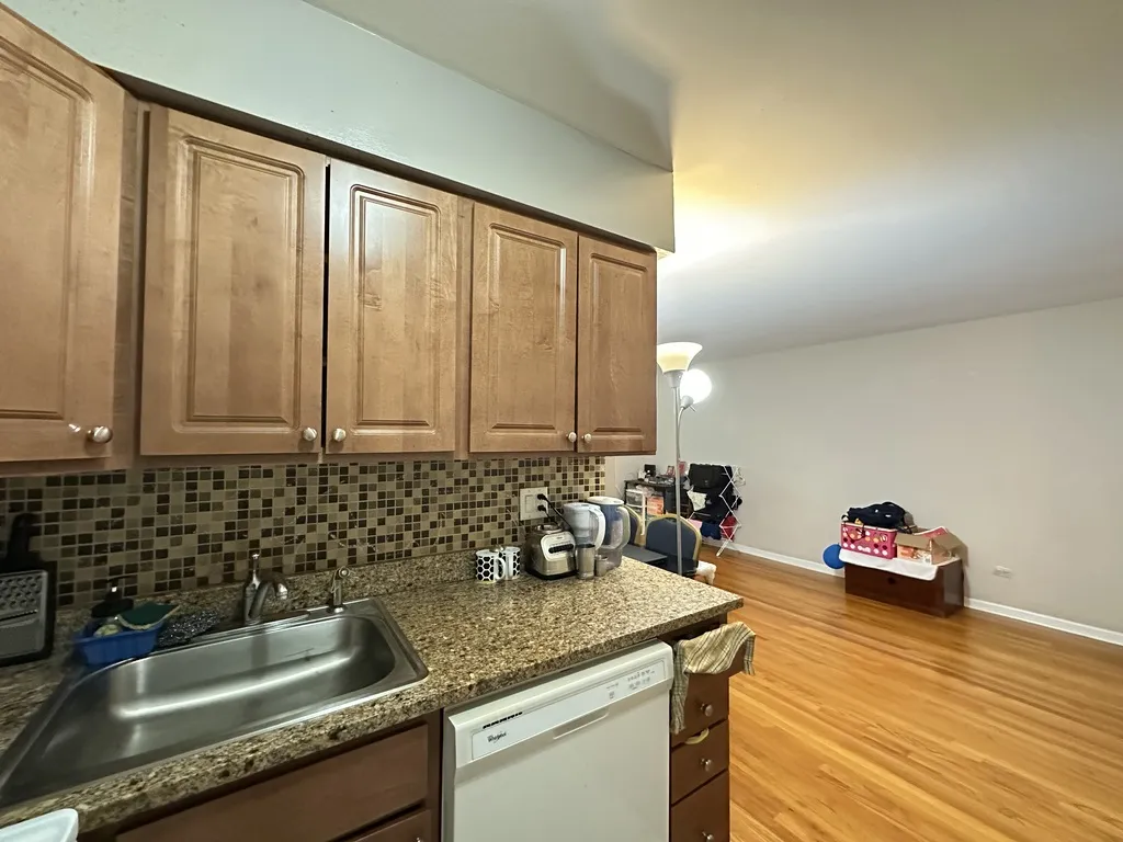 5820 N Sheridan Rd, ,  60660, USA 60660-unit#206-Chicago-IL