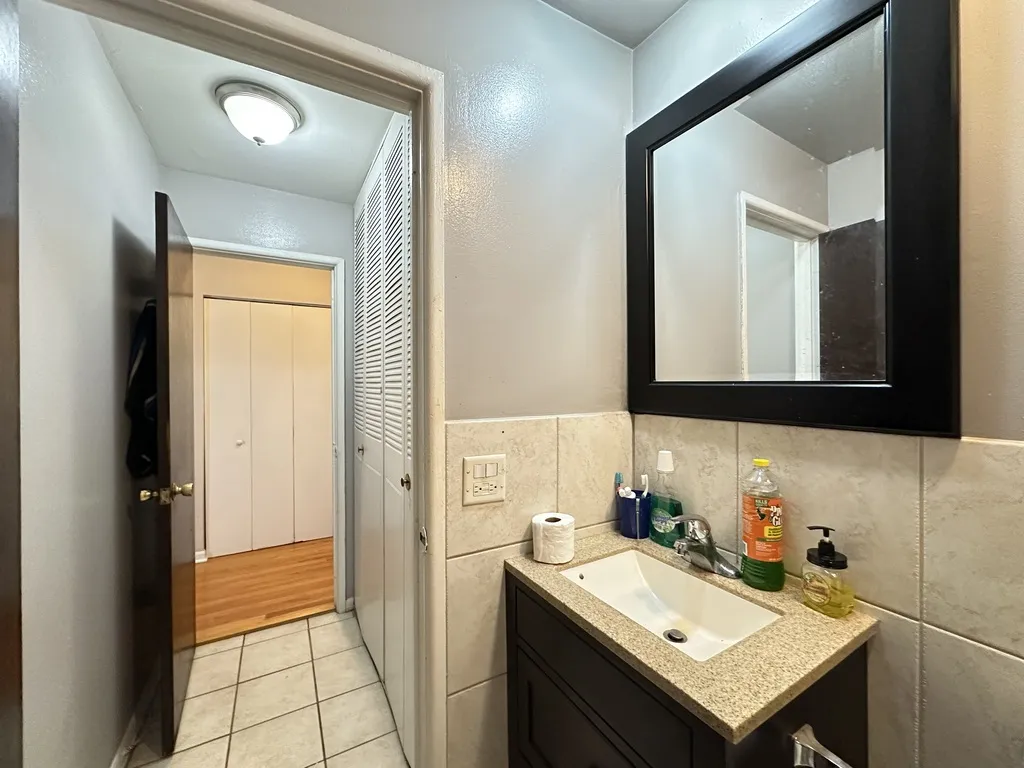 5820 N Sheridan Rd, , 60660, USA 60660-unit#206-Chicago-IL