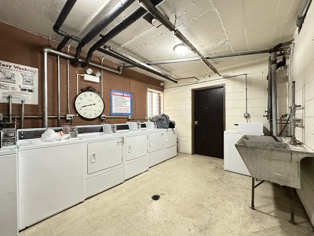 5820 N Sheridan Rd, , 60660, USA 60660-unit#206-Chicago-IL