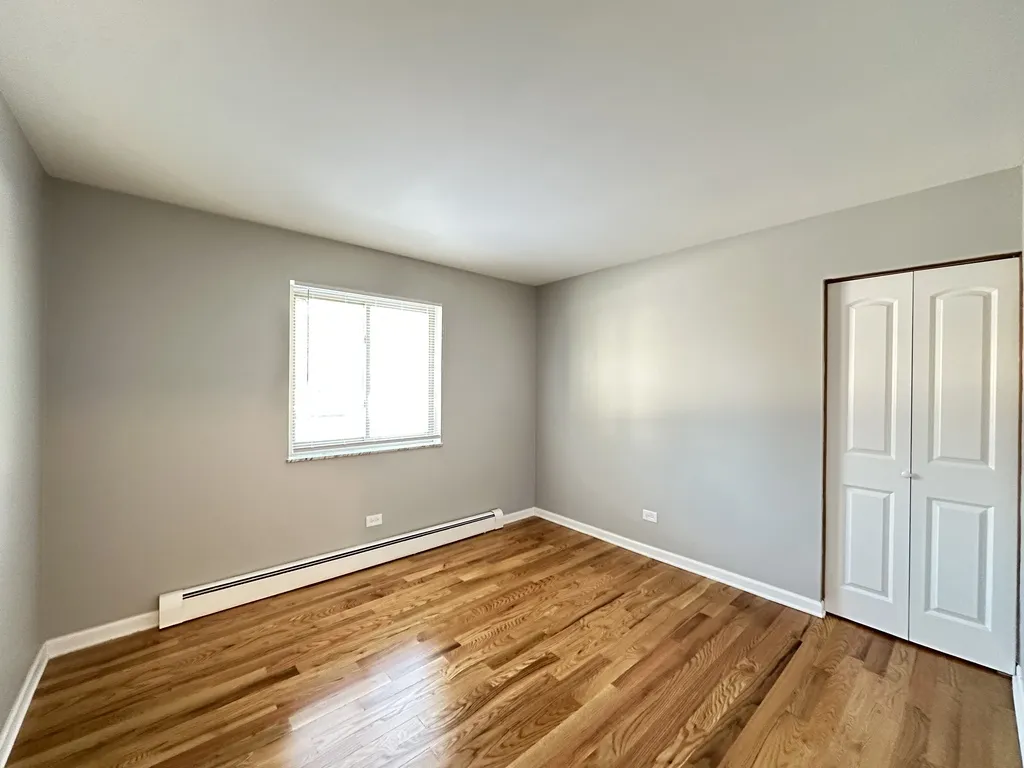 1653 Oakwood Ave, Des Plaines,  60016, USA 60016-unit#1A-Chicago-IL