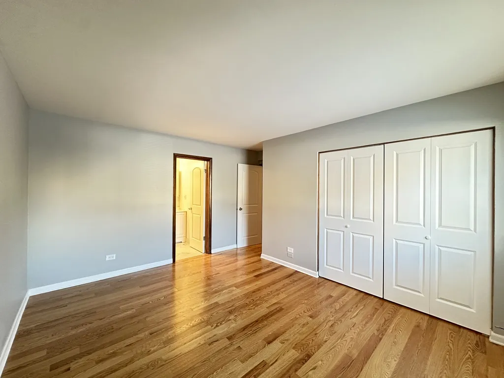 1653 Oakwood Ave, Des Plaines,  60016, USA 60016-unit#1A-Chicago-IL