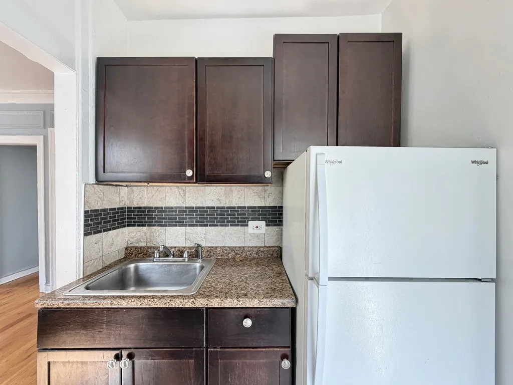 1367 W Estes Ave, , 60626, USA 60626-unit#2K-Chicago-IL