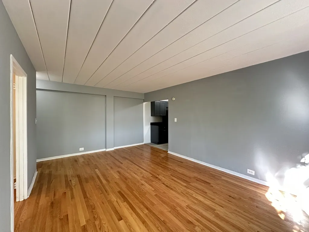 1360 W Touhy Ave, ,  60626, USA 60626-unit#504-Chicago-IL