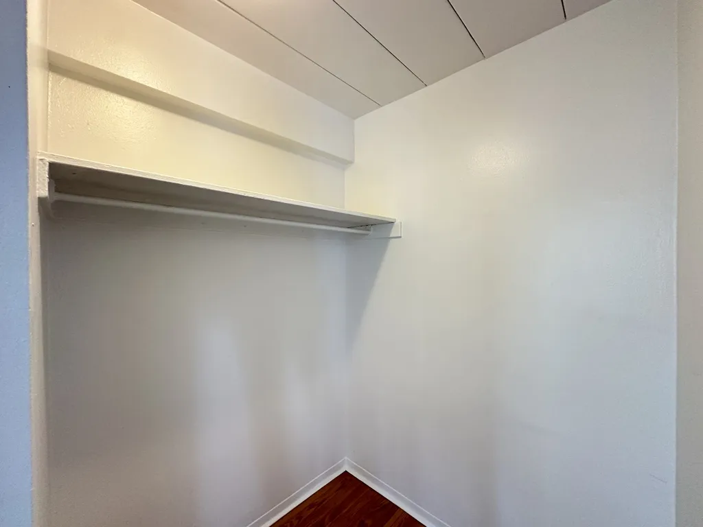 1360 W Touhy Ave, ,  60626, USA 60626-unit#504-Chicago-IL