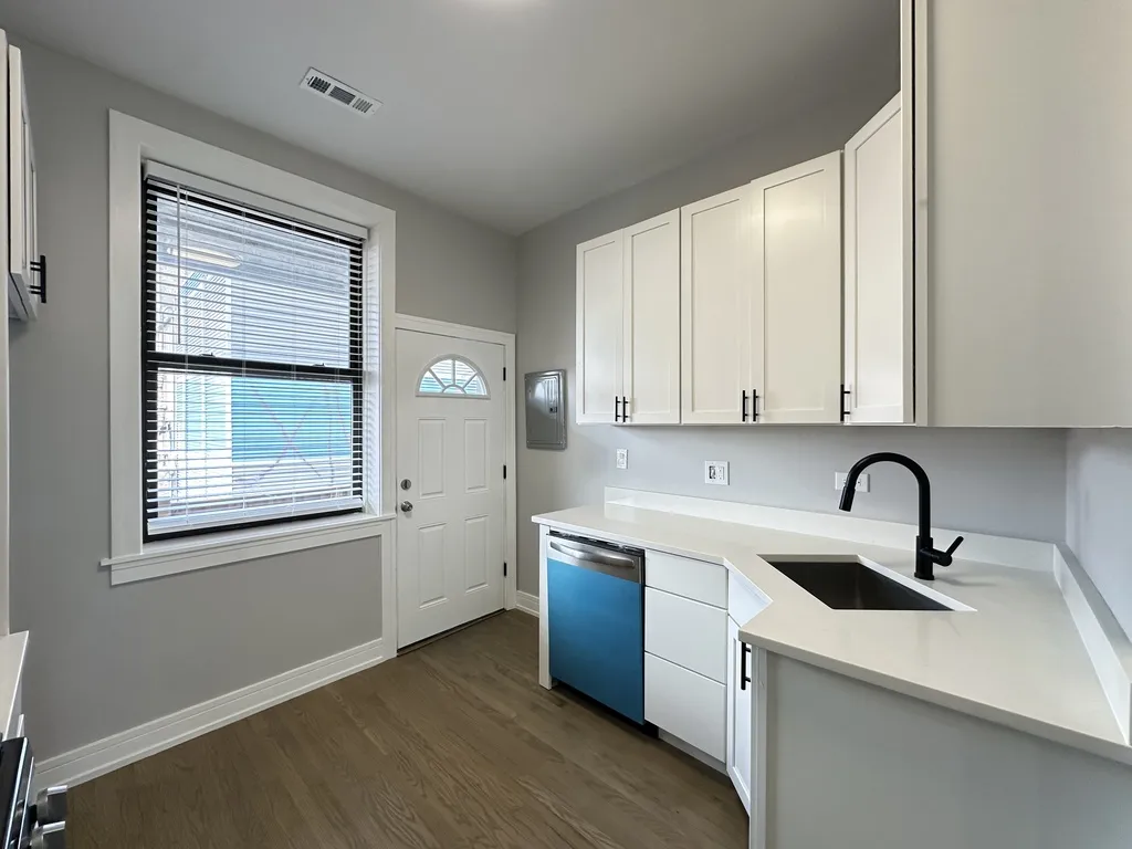3834 N Wilton Ave, ,  60613, USA 60613-unit#3-Chicago-IL