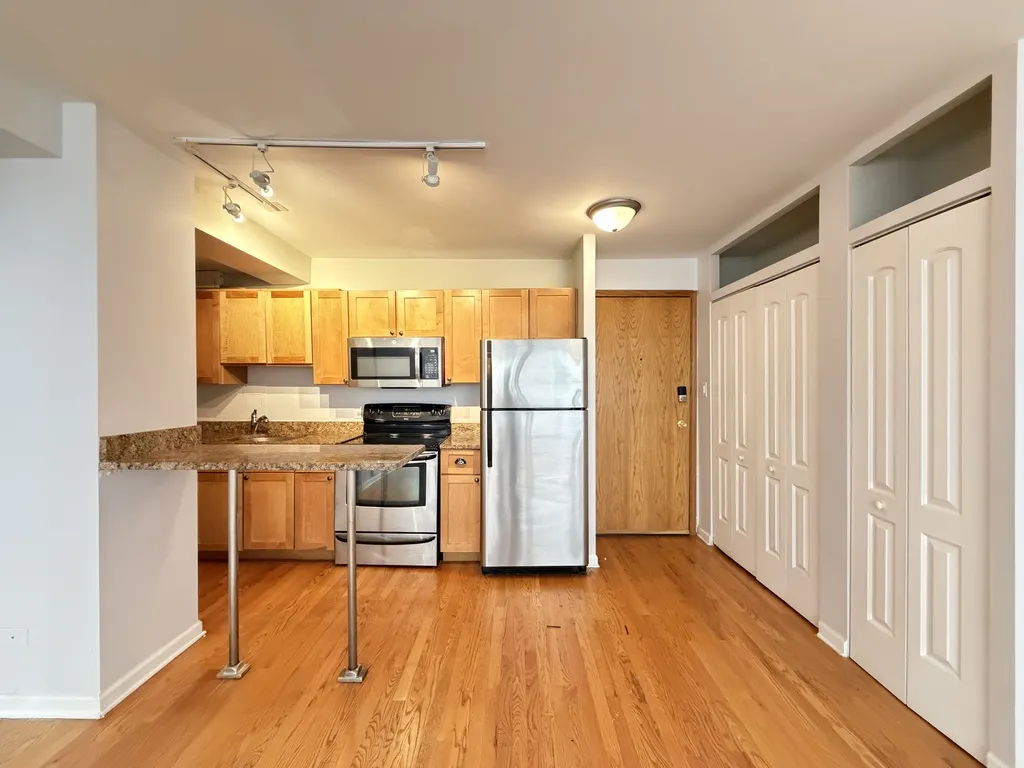4180 N Marine Dr, , 60613, USA 60613-unit#601-Chicago-IL