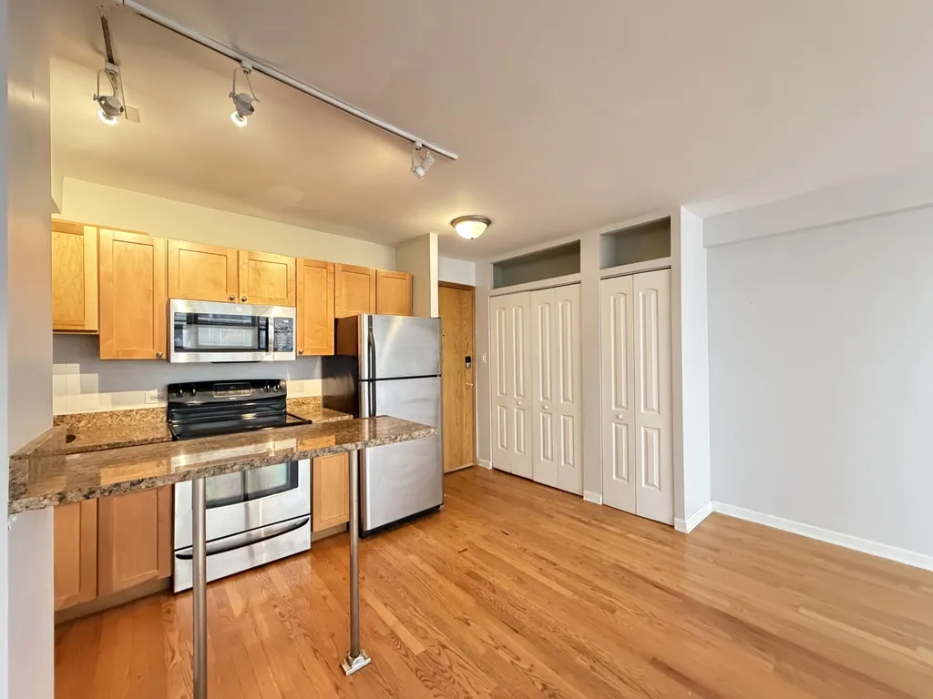 4180 N Marine Dr, , 60613, USA 60613-unit#601-Chicago-IL