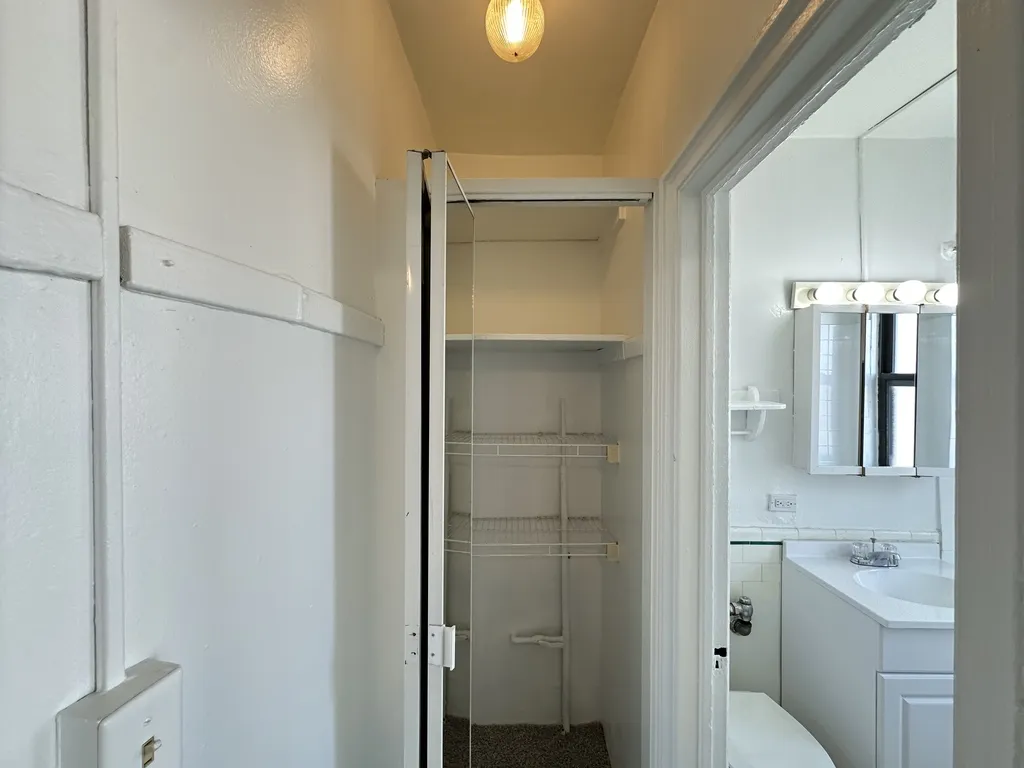 434 W Wellington Ave, , 60657, USA 60657-unit#611-Chicago-IL