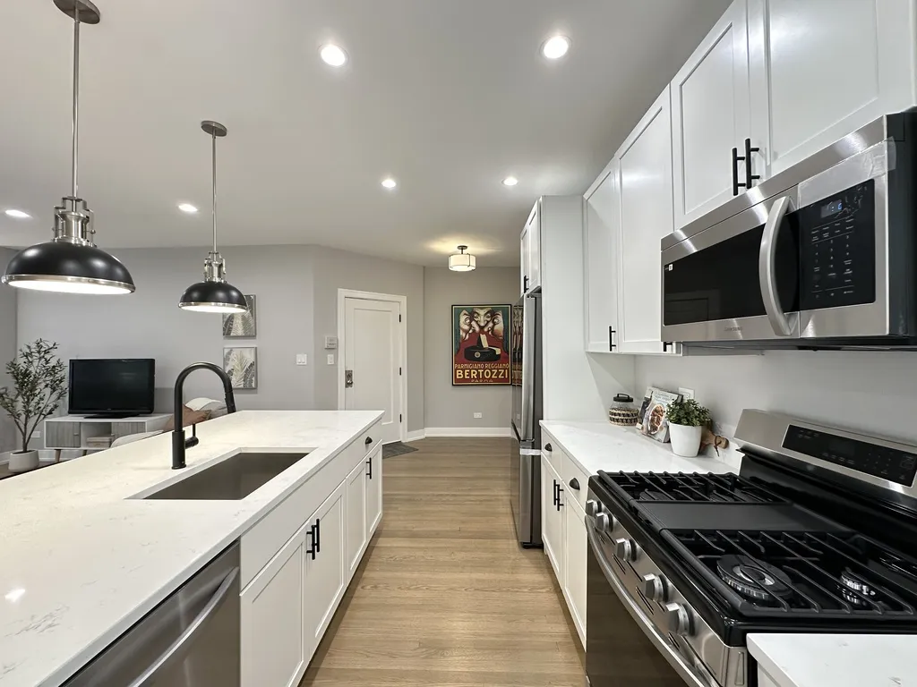 2641 W Carmen Ave, , 60625, USA 60625-unit#1-Chicago-IL