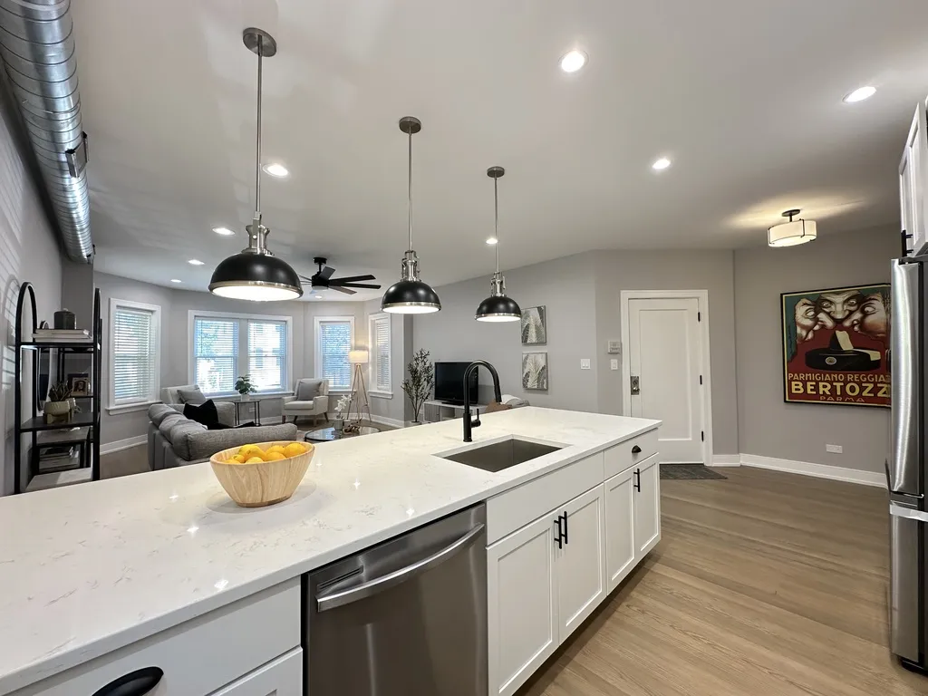 2641 W Carmen Ave, , 60625, USA 60625-unit#1-Chicago-IL