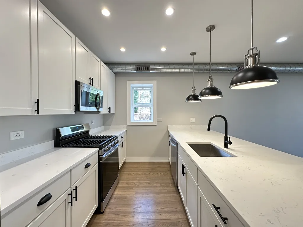 2641 W Carmen Ave, ,  60625, USA 60625-unit#3-Chicago-IL