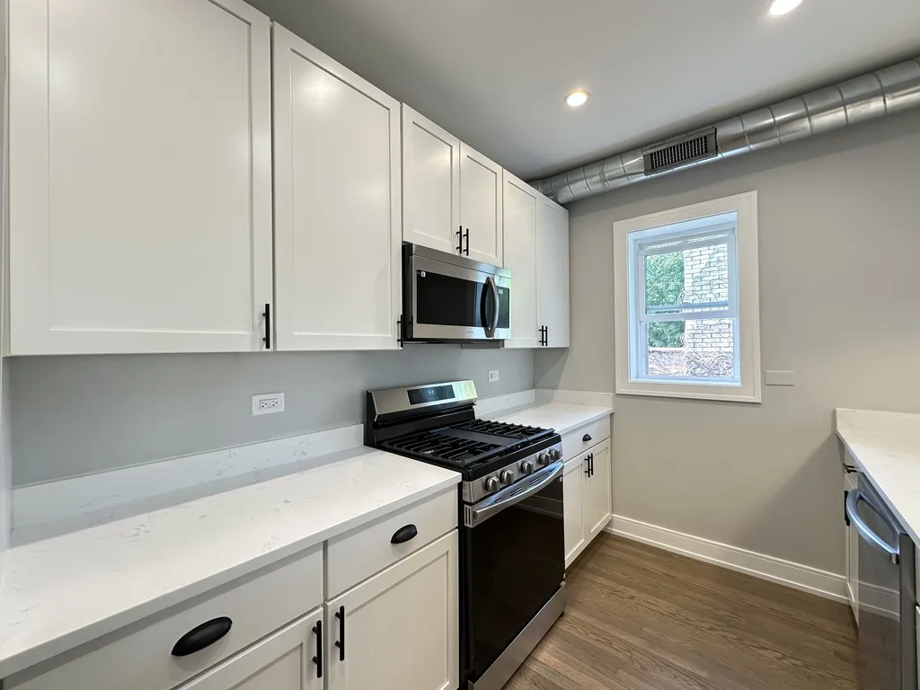 2641 W Carmen Ave, ,  60625, USA 60625-unit#3-Chicago-IL