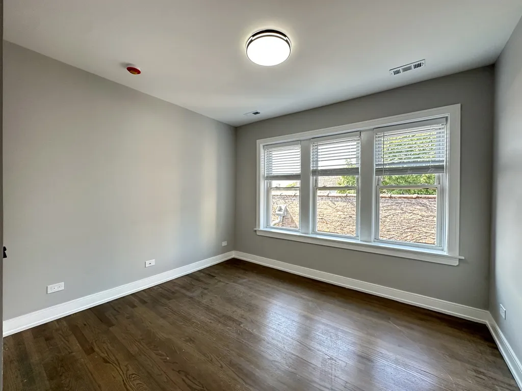 2641 W Carmen Ave, ,  60625, USA 60625-unit#3-Chicago-IL