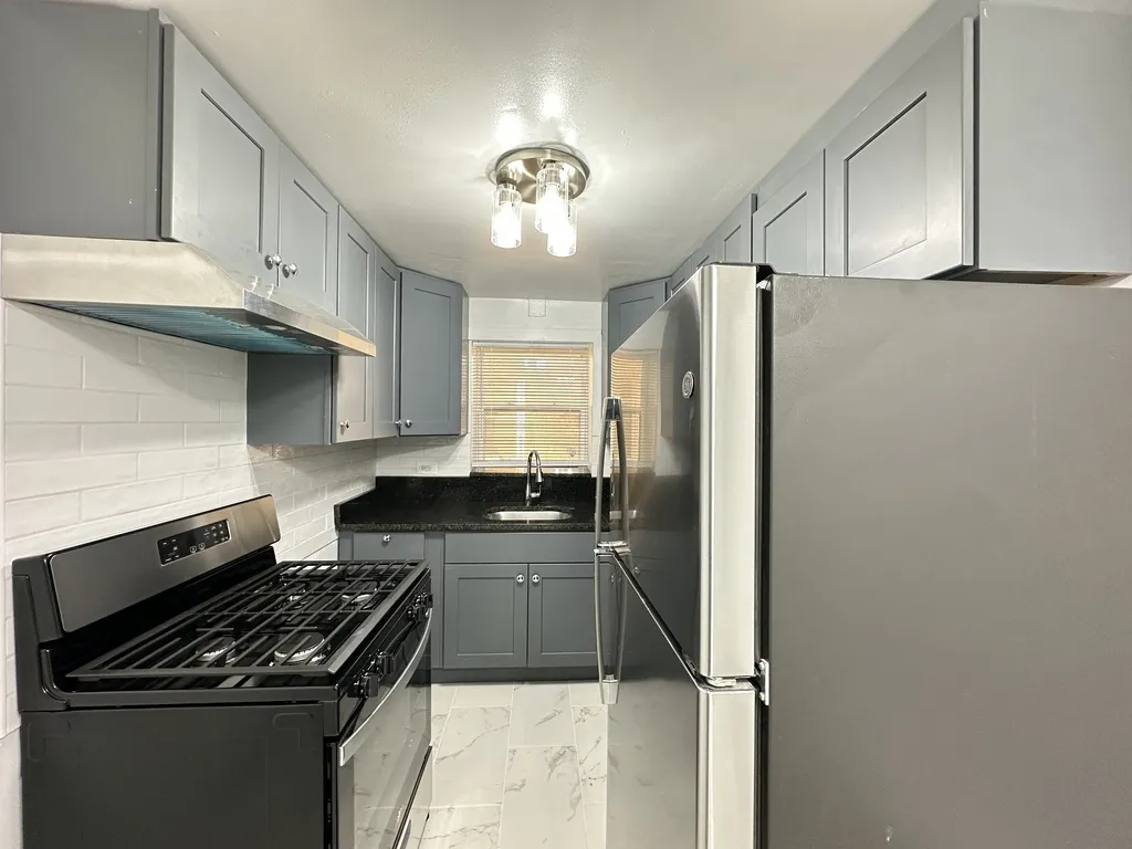 2754 W North Shore Ave, ,  60645, USA 60645-unit#GN-Chicago-IL