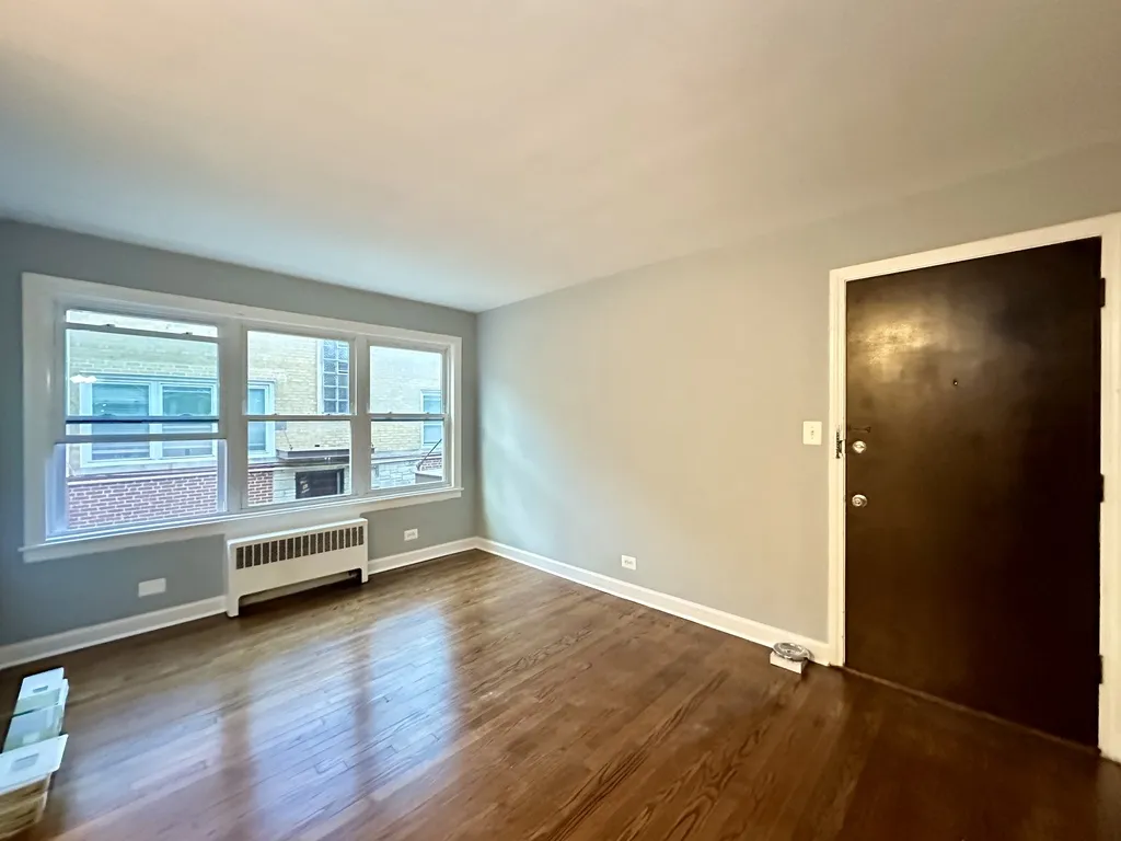 6705 N California Ave, ,  60645, USA 60645-unit#1N-Chicago-IL
