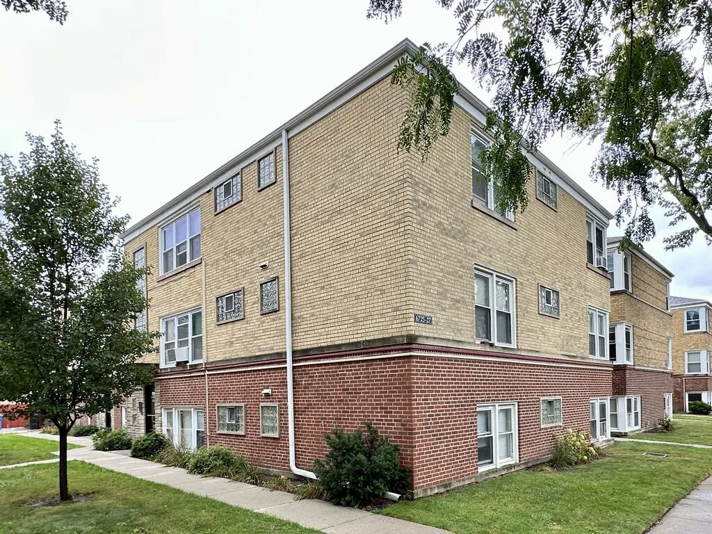 6725 N California Ave, , 60645, USA 60645-unit#GS-Chicago-IL