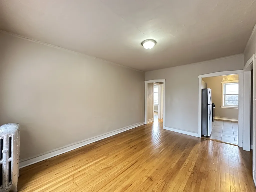 4029 W Melrose St, ,  60641, USA 60641-unit#2E-Chicago-IL