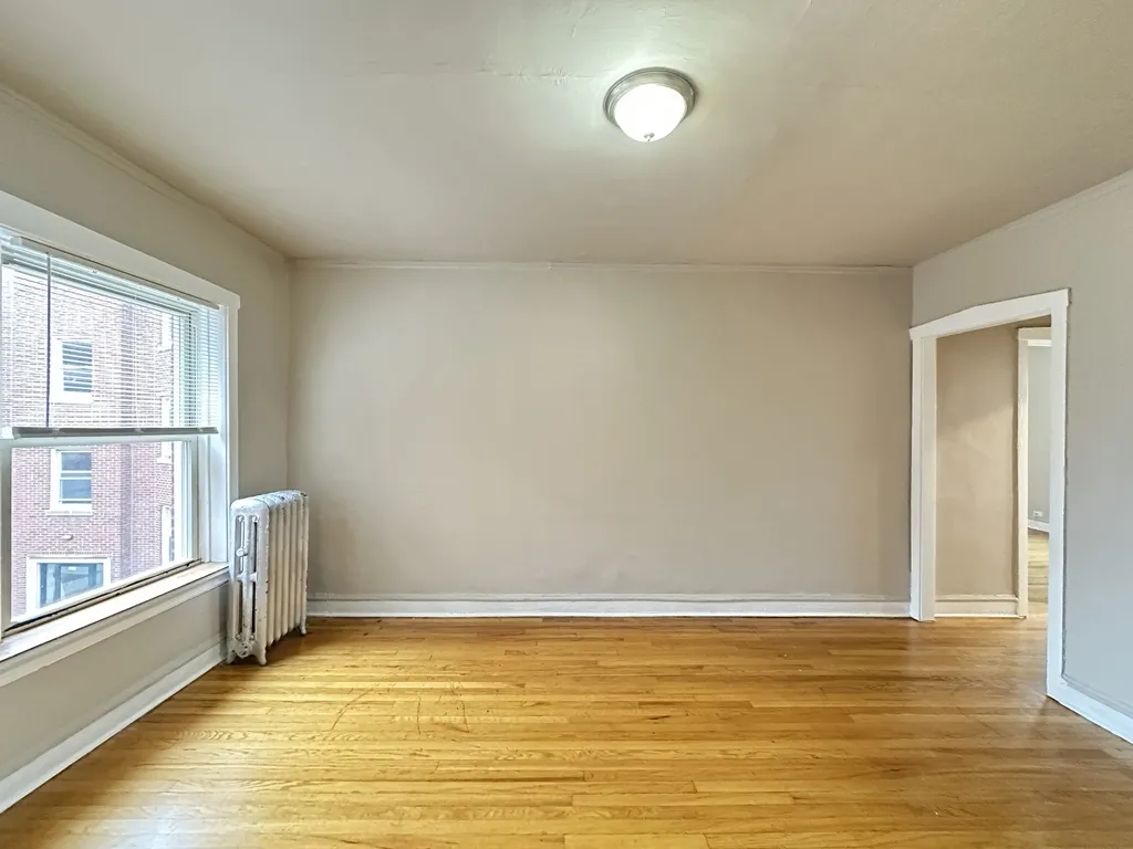 4029 W Melrose St, ,  60641, USA 60641-unit#2E-Chicago-IL