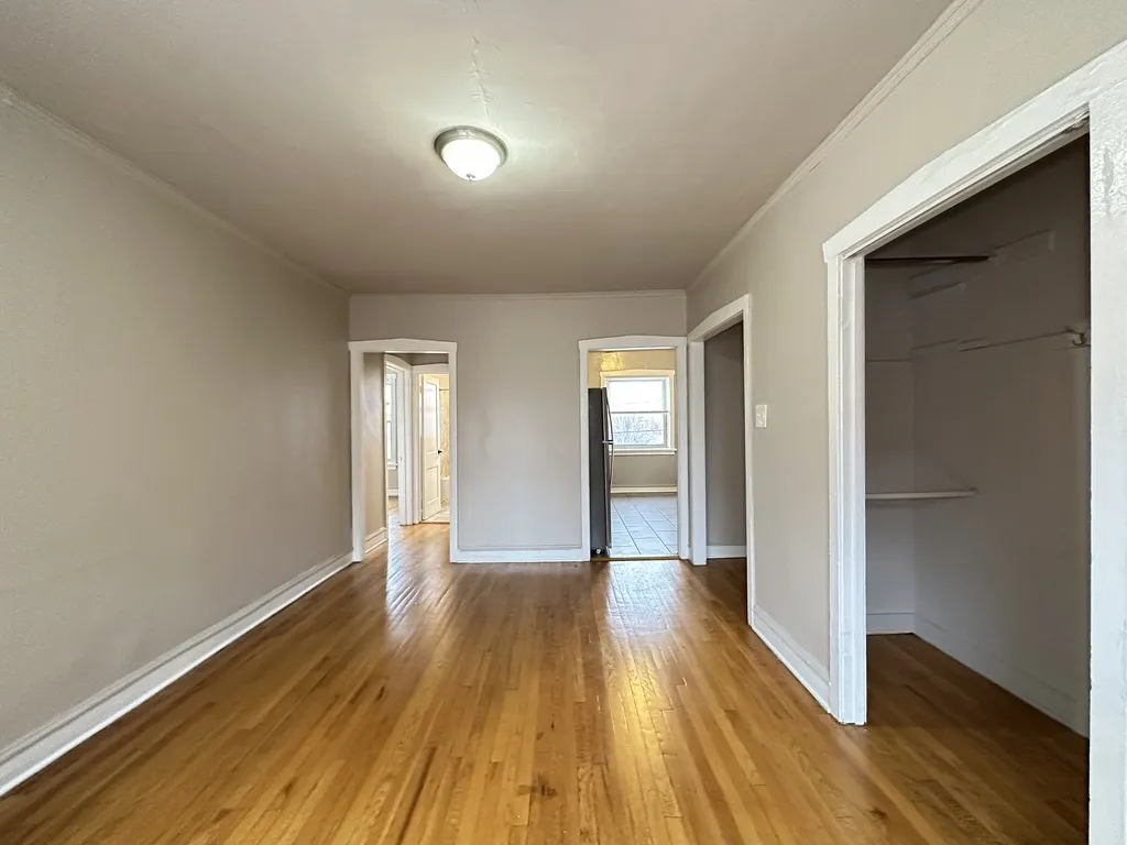 4029 W Melrose St, ,  60641, USA 60641-unit#2E-Chicago-IL