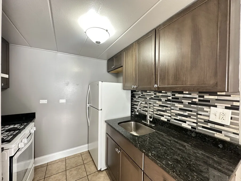 3810 25th Ave, Schiller Park,  60176, USA 60176-unit#2-Chicago-IL