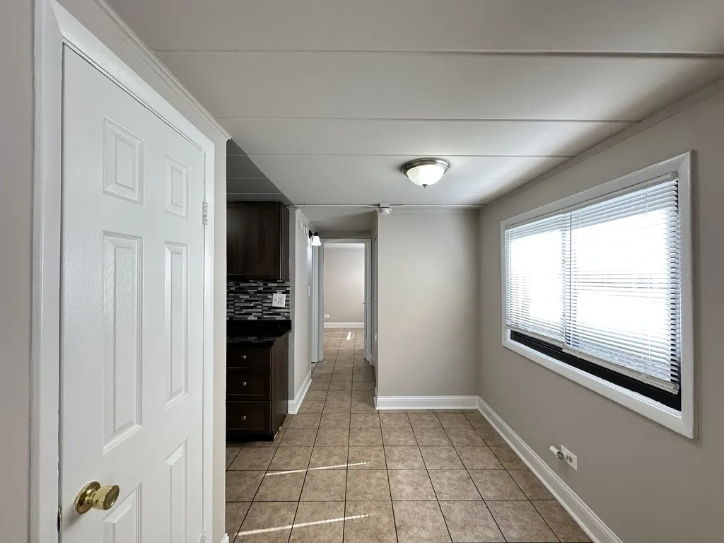 3810 25th Ave, Schiller Park,  60176, USA 60176-unit#2-Chicago-IL