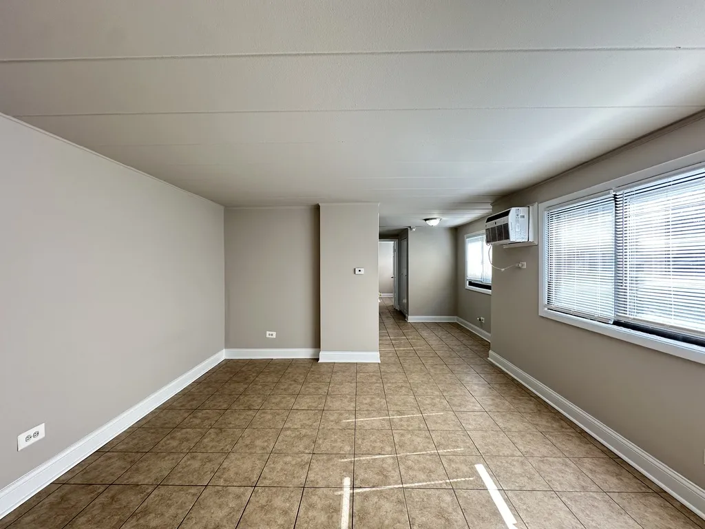 3810 25th Ave, Schiller Park,  60176, USA 60176-unit#2-Chicago-IL