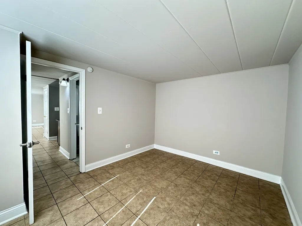 3810 25th Ave, Schiller Park,  60176, USA 60176-unit#2-Chicago-IL