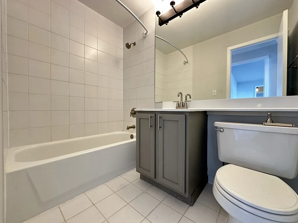 1344 N Dearborn St, , 60610, USA 60610-unit#18K-Chicago-IL